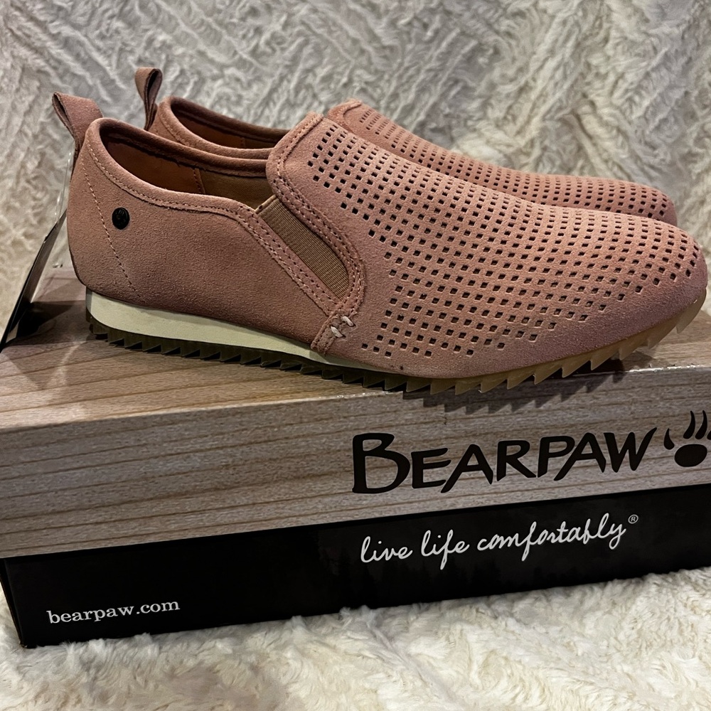 BEARPAW Women's Valencia Blush NWT slip ons size 7.5